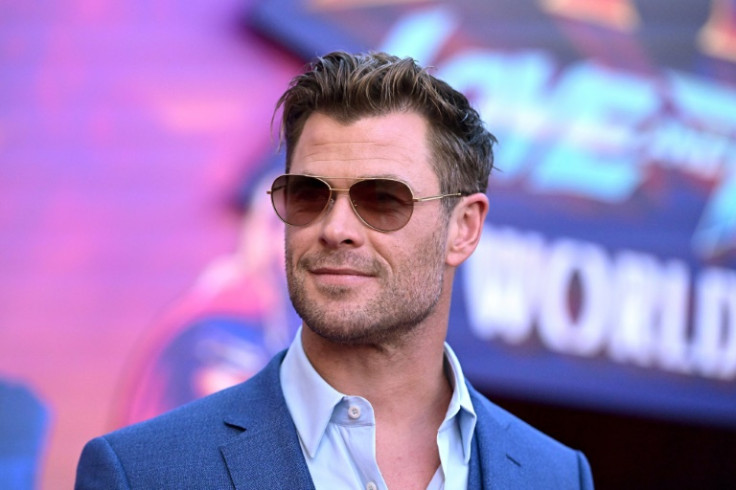 Chris Hemsworth, yang berperan sebagai Thor, termasuk di antara aktor Avengers yang mengindahkan seruan untuk berbicara tentang pemilu Brasil