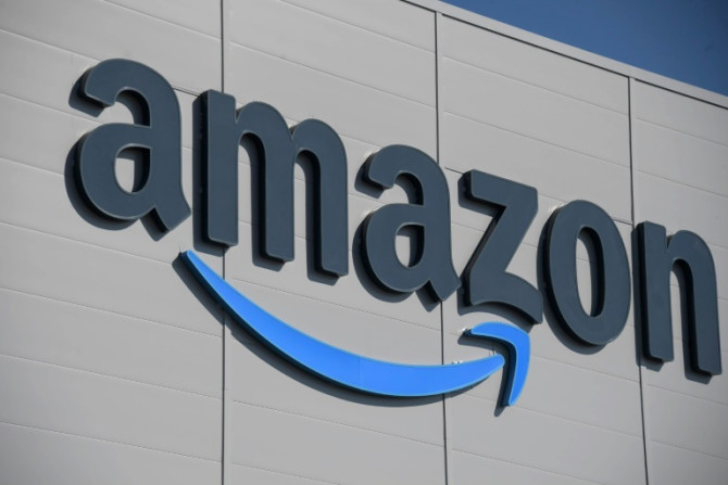 CEO Amazon mengatakan raksasa ritel online itu berencana memangkas lebih dari 18.000 pekerjaan