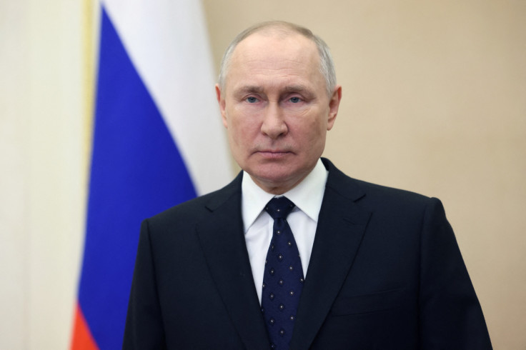 Presiden Rusia Vladimir Putin menyampaikan pidatonya yang didedikasikan untuk Hari Pembela Tanah Air di Moskow