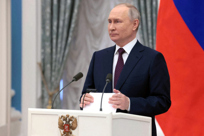 Presiden Rusia Putin menghadiri upacara memperingati Hari Perempuan Internasional