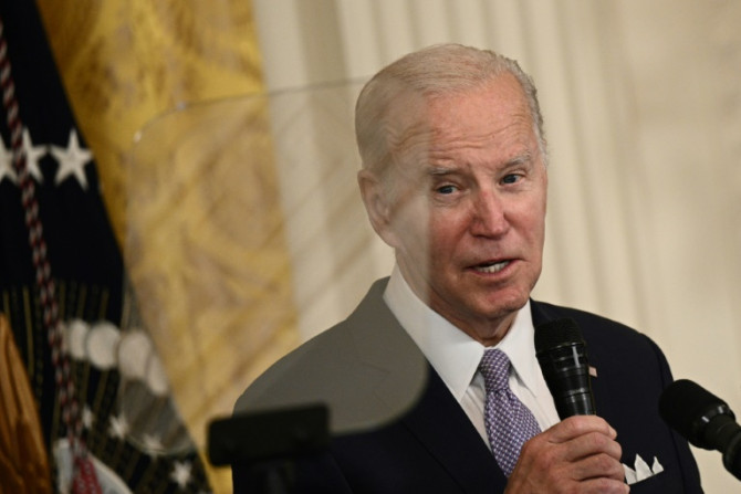 Presiden AS Joe Biden berbicara selama resepsi di Gedung Putih