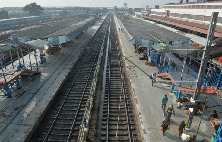 jalur kereta api di india